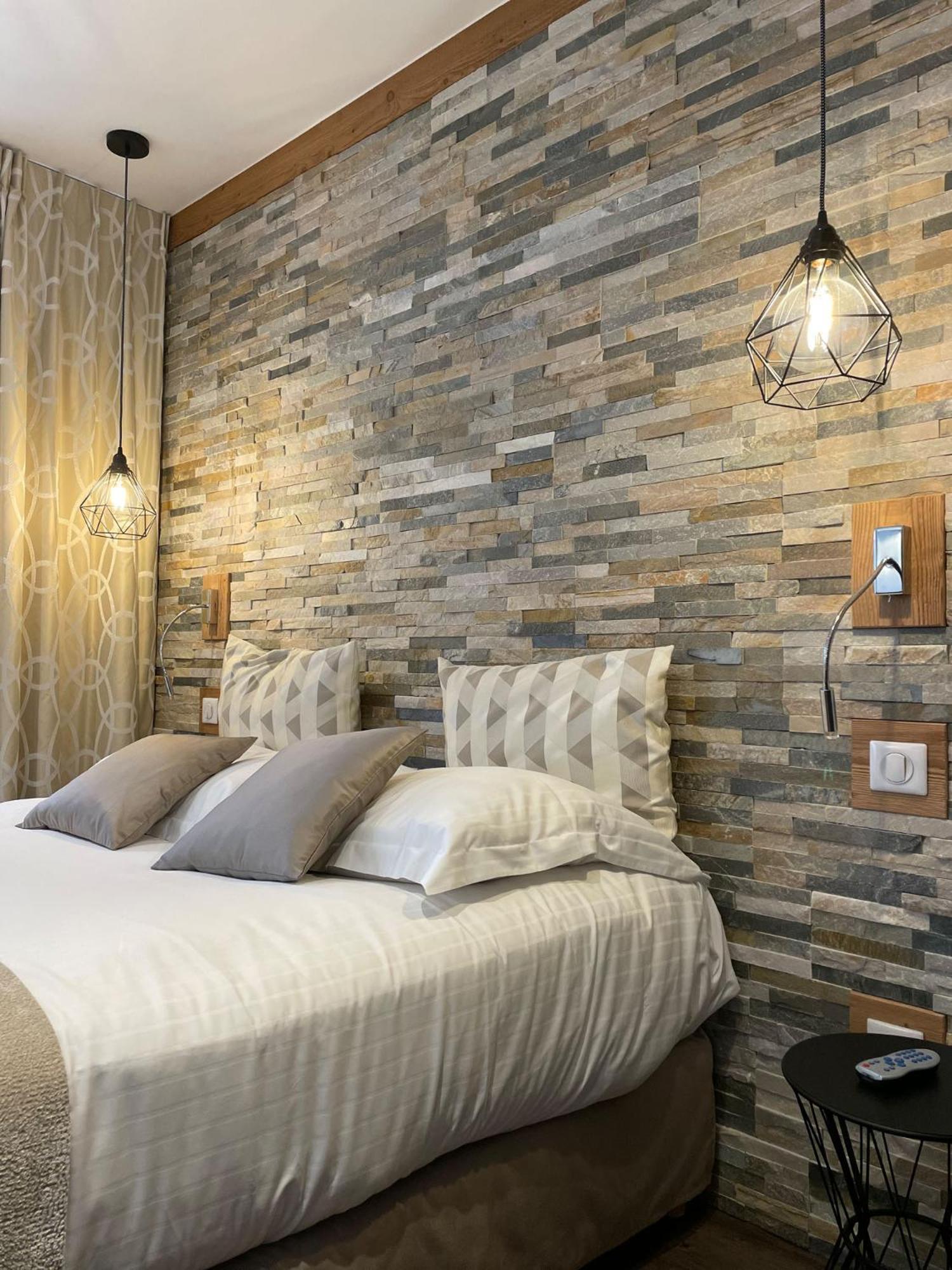 Hotel Des Princes, Chambery Centre Екстериор снимка
