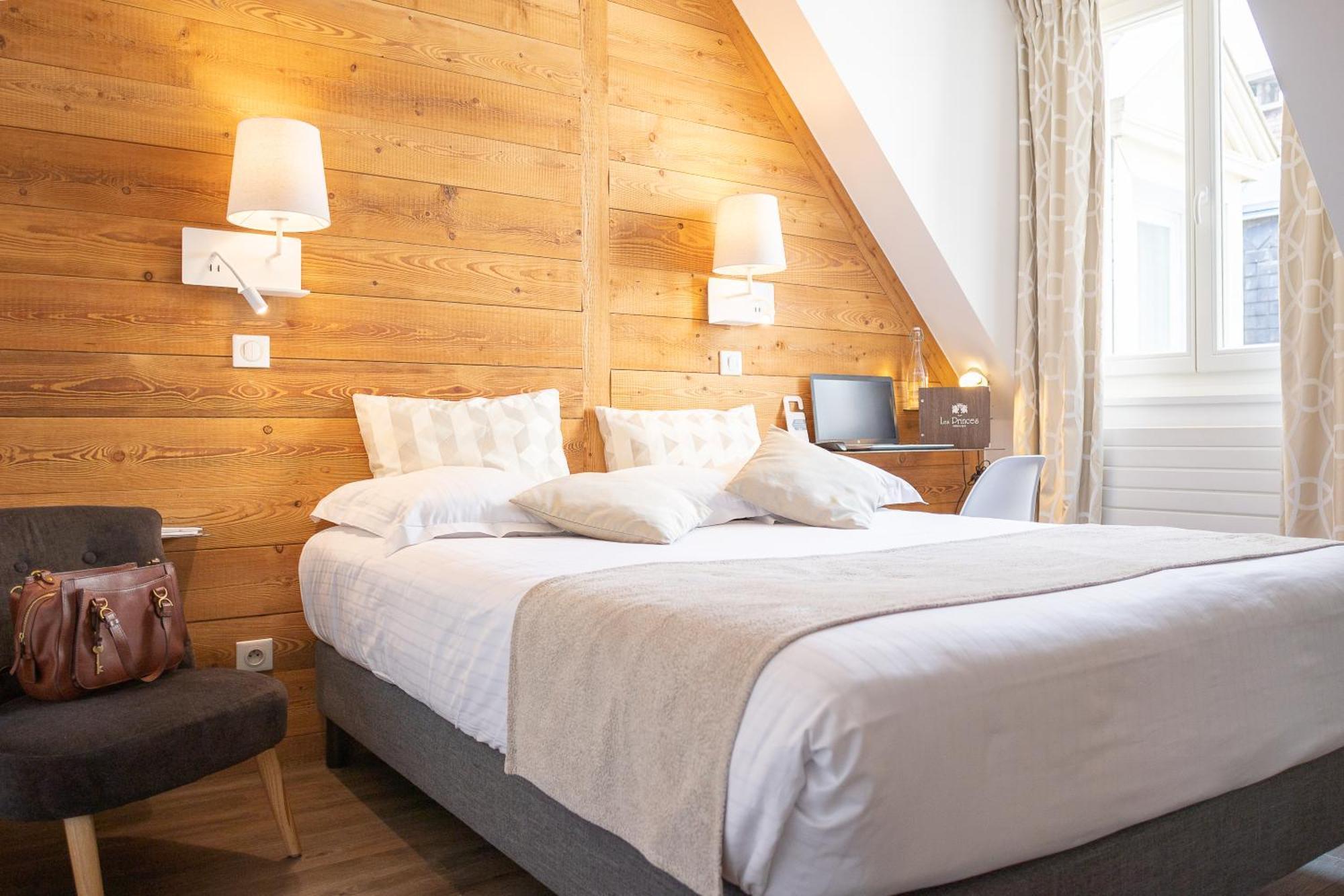 Hotel Des Princes, Chambery Centre Екстериор снимка