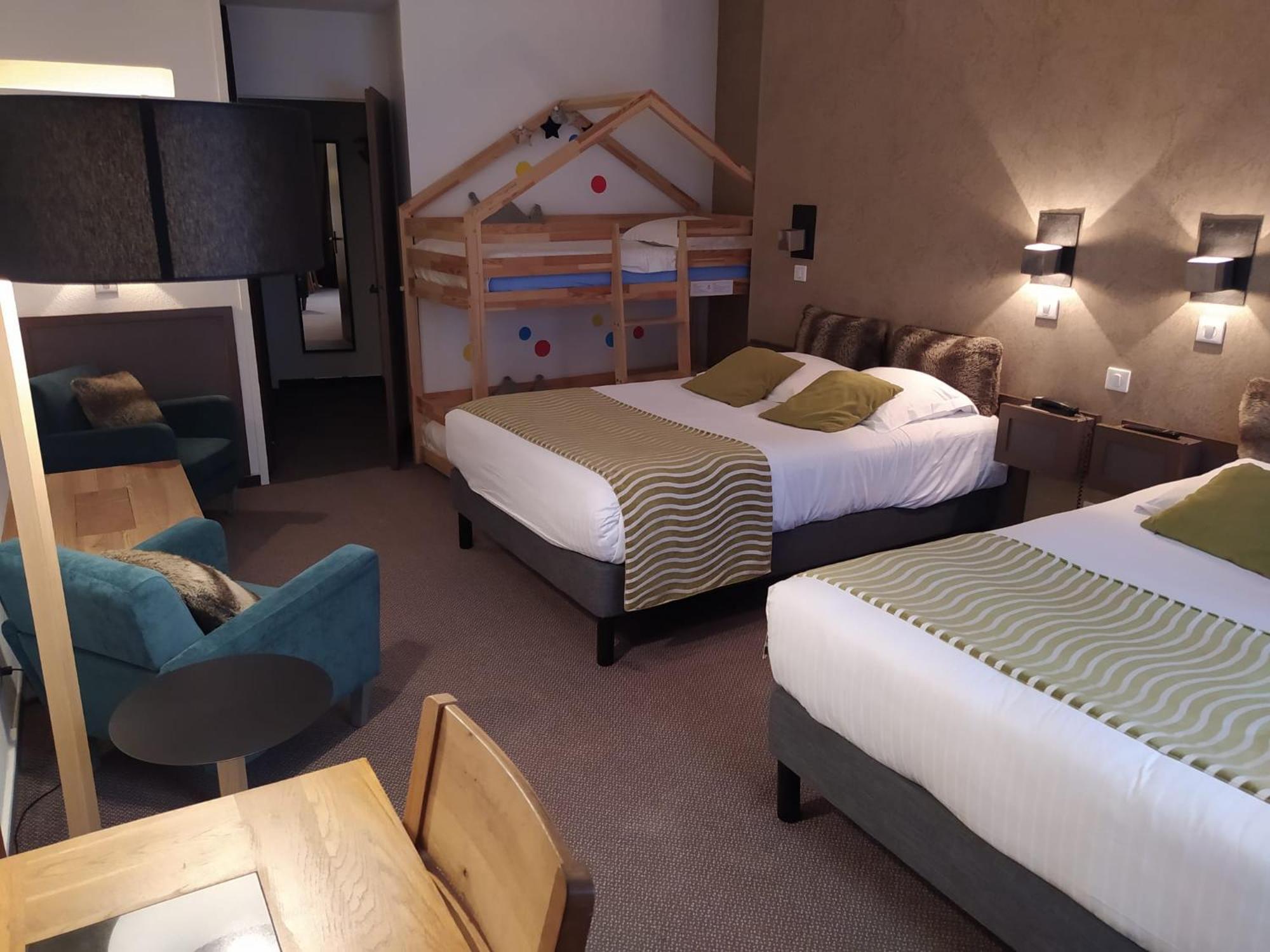 Hotel Des Princes, Chambery Centre Екстериор снимка