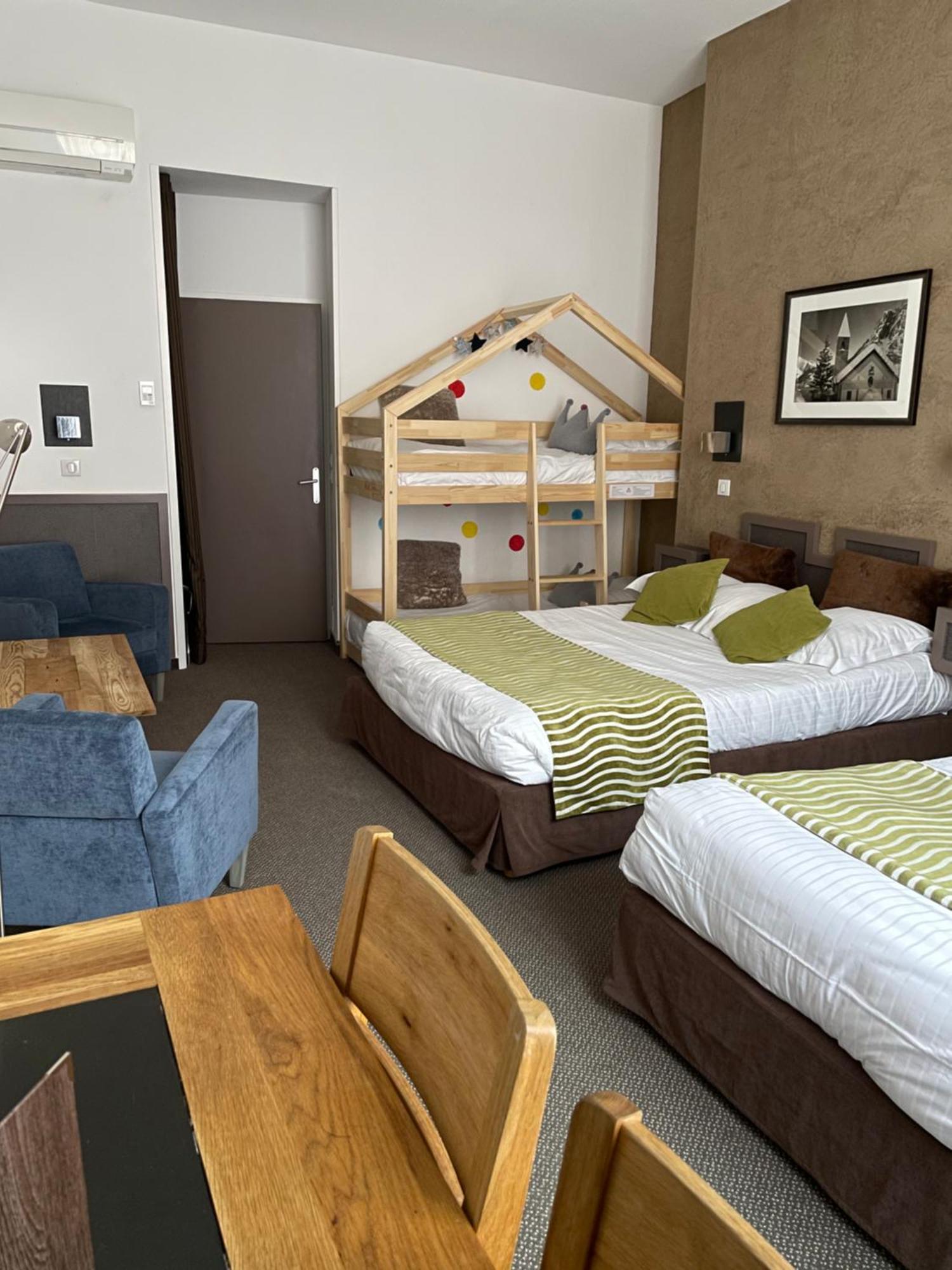 Hotel Des Princes, Chambery Centre Екстериор снимка