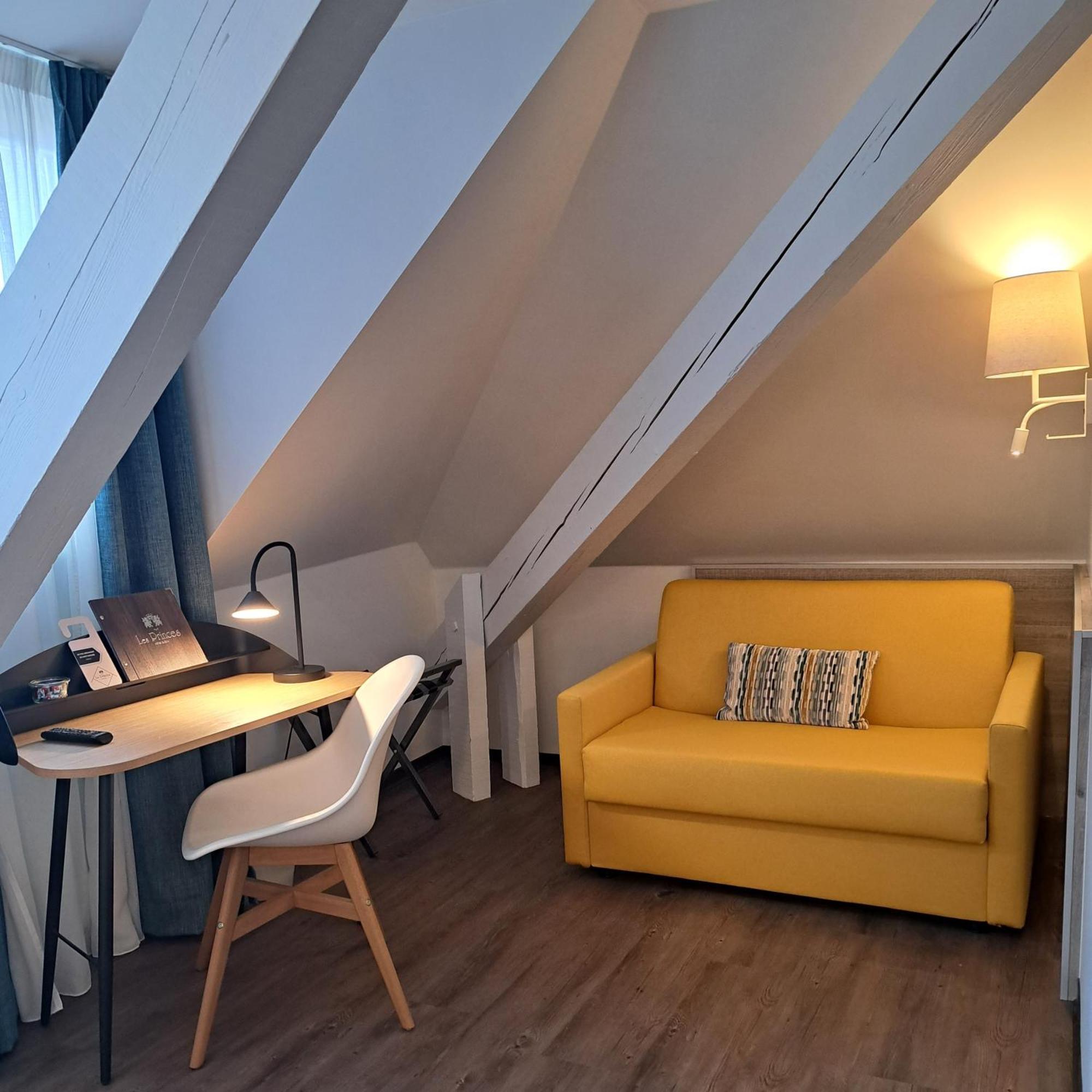 Hotel Des Princes, Chambery Centre Екстериор снимка