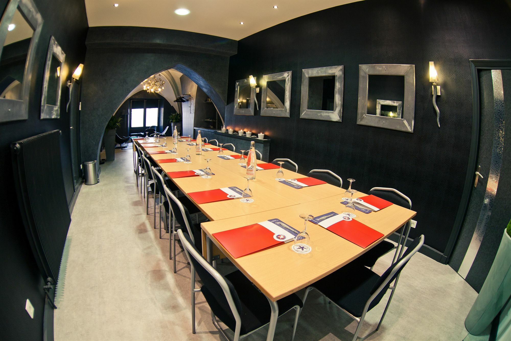 Hotel Des Princes, Chambery Centre Екстериор снимка