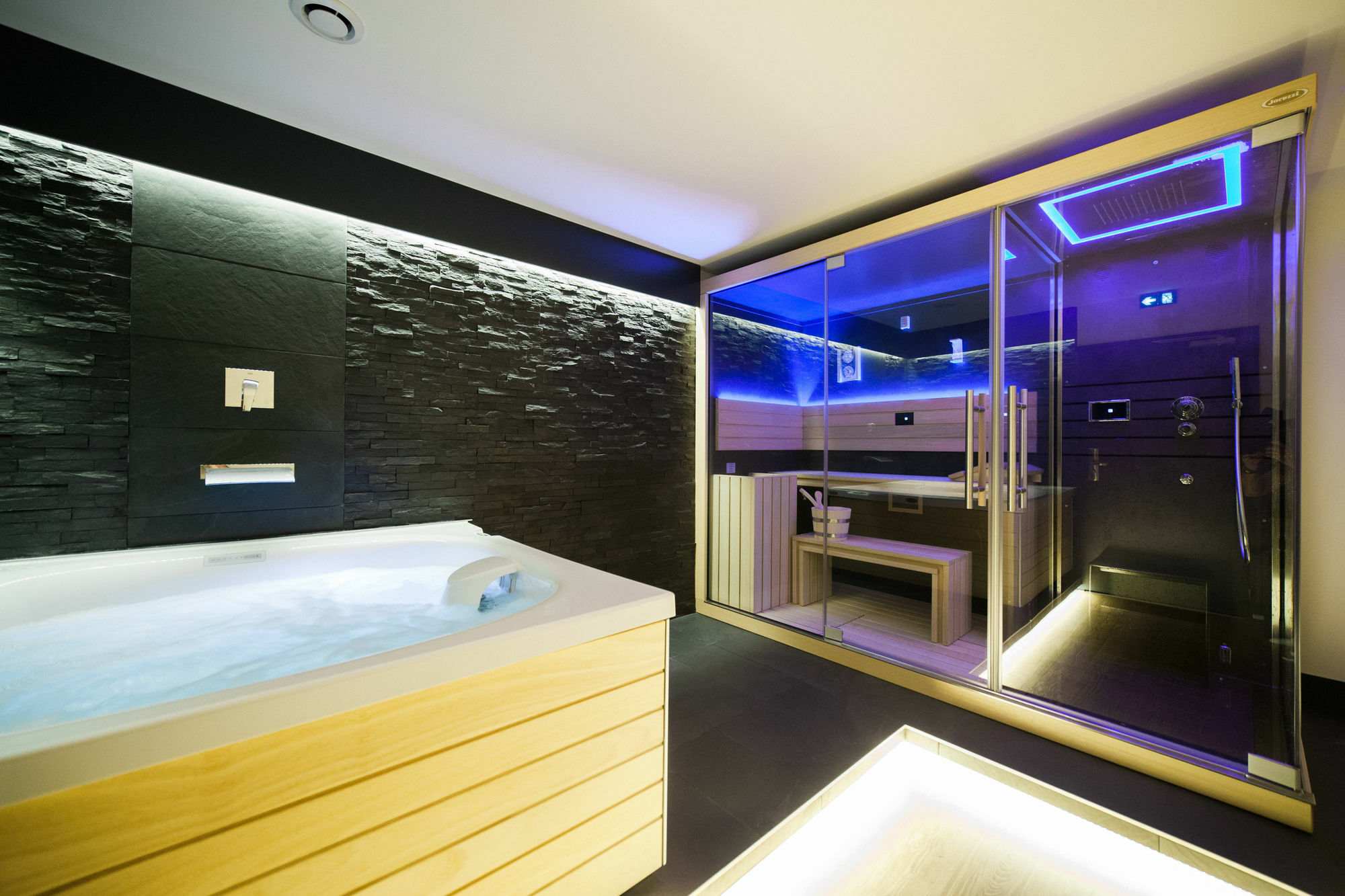 Hotel Des Princes, Chambery Centre Екстериор снимка