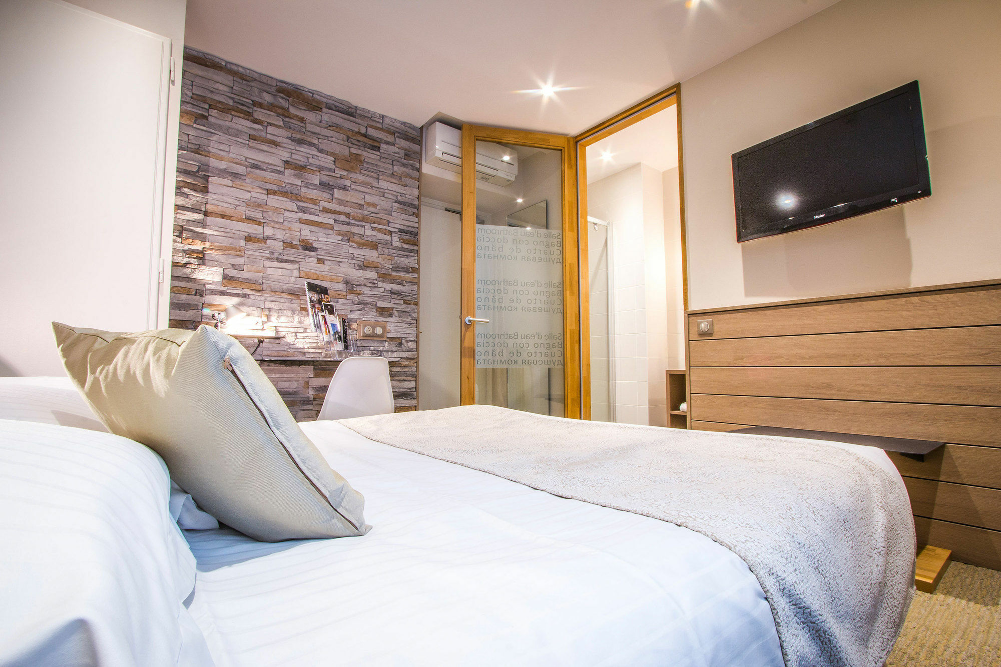 Hotel Des Princes, Chambery Centre Екстериор снимка